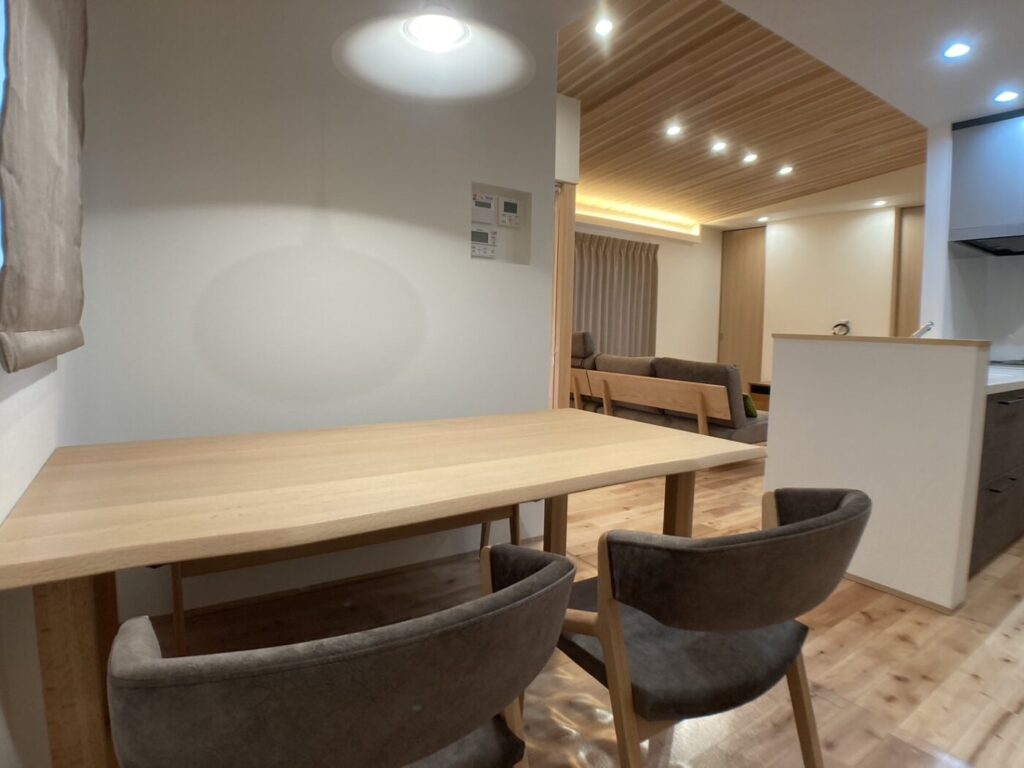 ナチュラルモダンのインテリアコーディネート